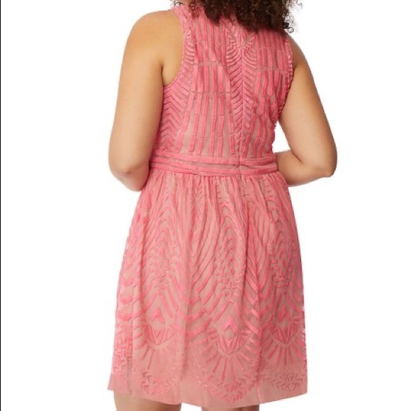 Rebel Wilson x Angels Embroidered Mesh Empire Waist Dress Confetti Size 1X NWT - Picture 3 of 13